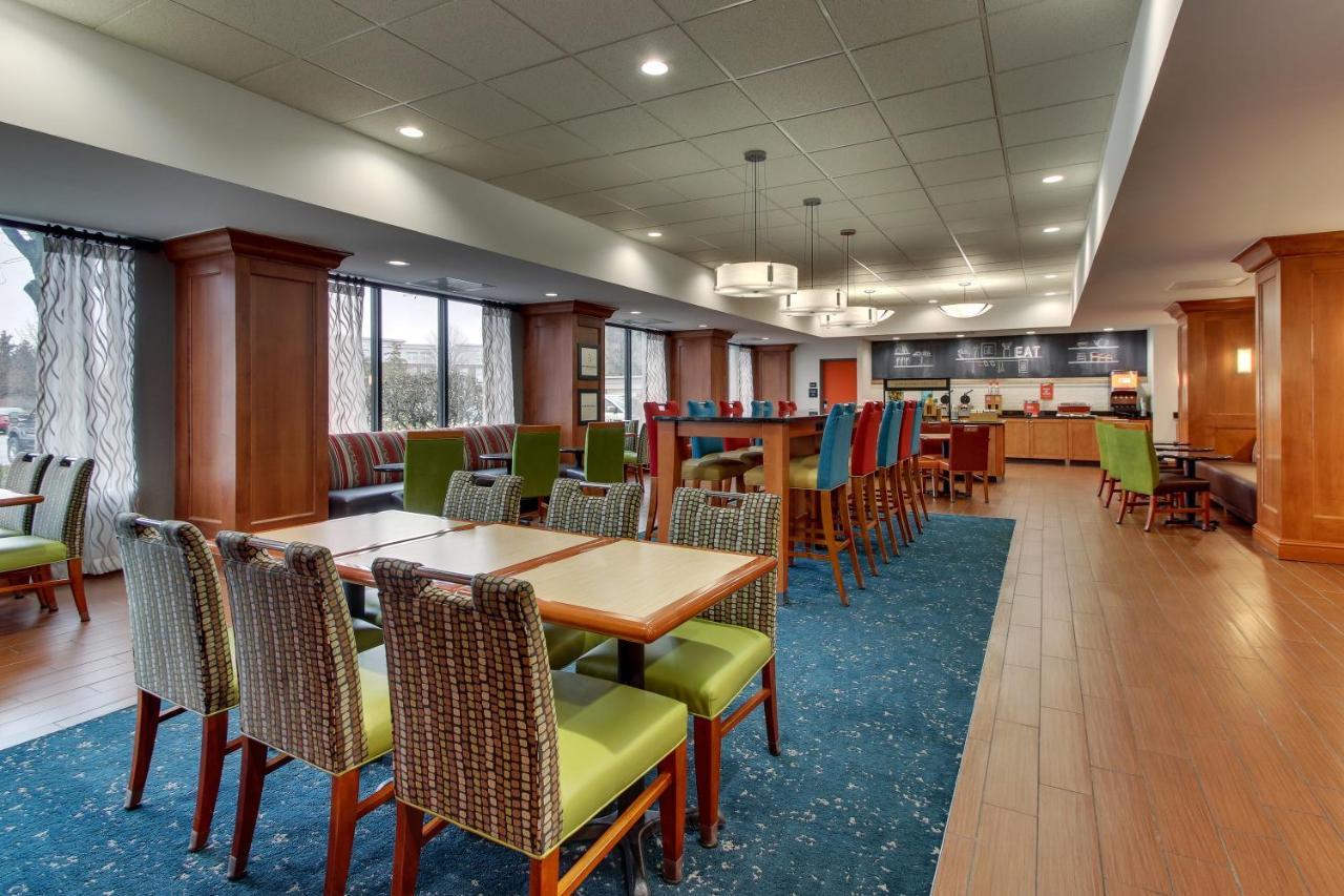 Hampton Inn Indianapolis/Кармел Екстериор снимка