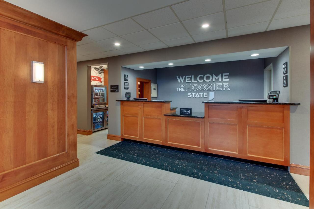 Hampton Inn Indianapolis/Кармел Екстериор снимка