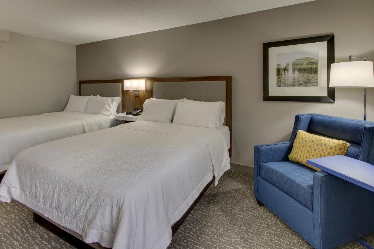 Hampton Inn Indianapolis/Кармел Екстериор снимка