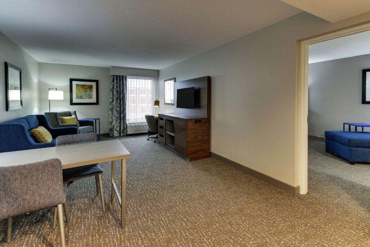 Hampton Inn Indianapolis/Кармел Екстериор снимка