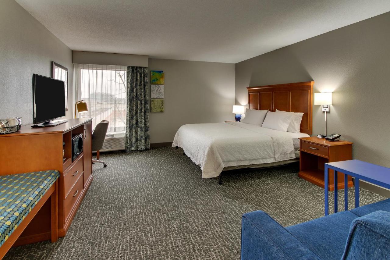 Hampton Inn Indianapolis/Кармел Екстериор снимка